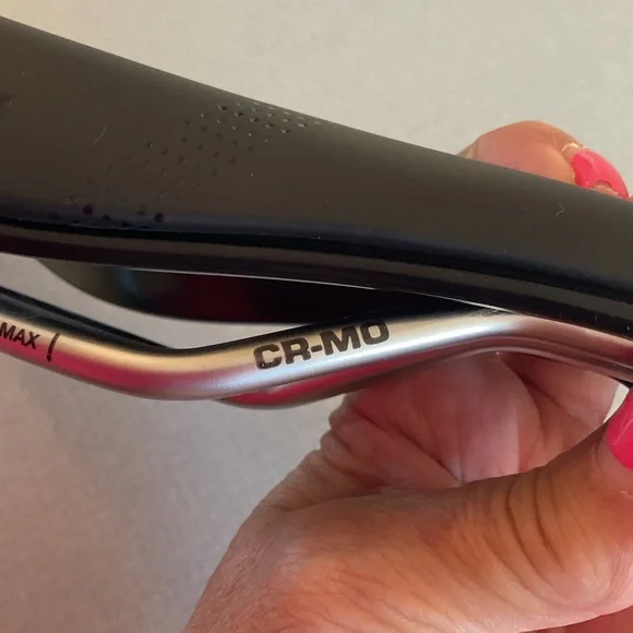 Silverado WtB black bike seat - Picture 5 of 7